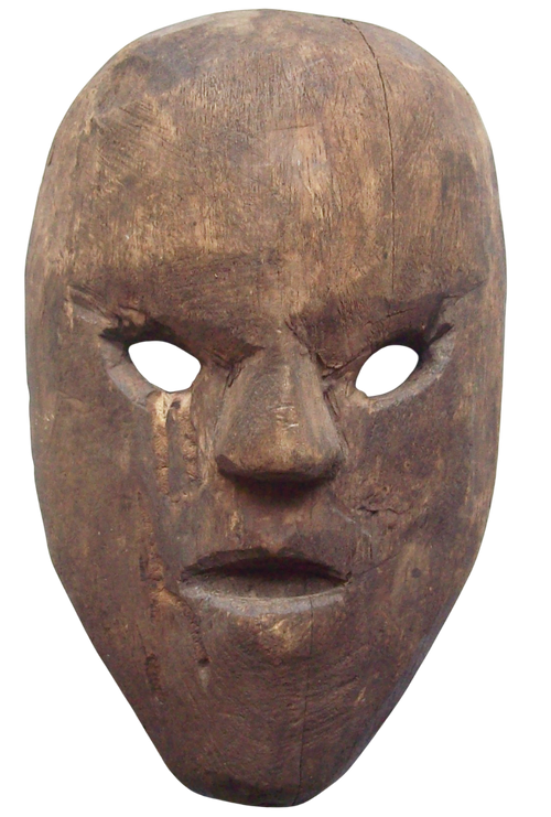 “Hand-carved wooden folk mask – front view showing minimalist tribal-style carving and natural wood texture.”